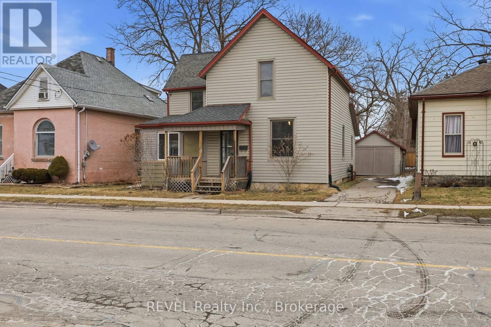 225 ROSS STREET Image 2