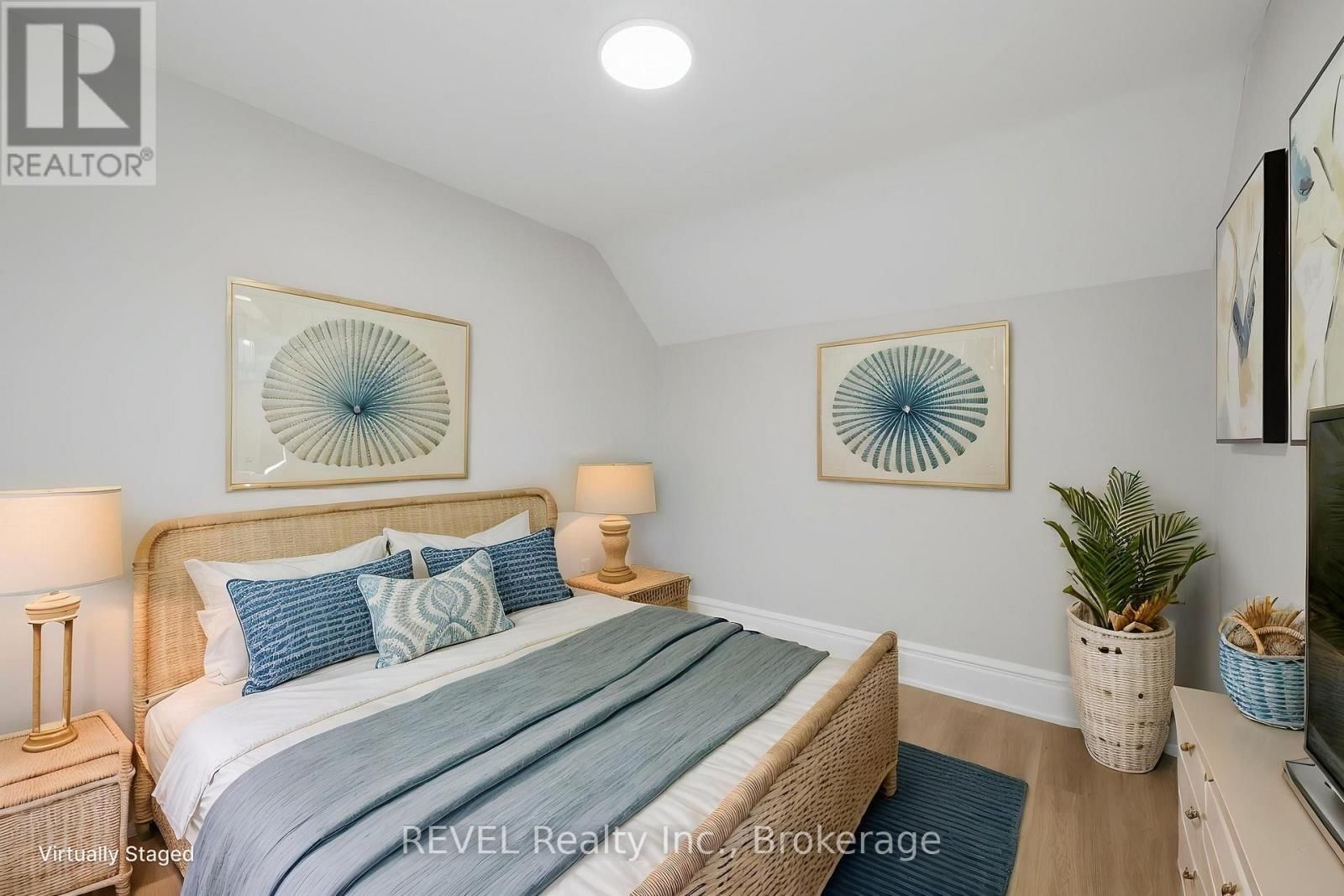 225 ROSS STREET Image 29