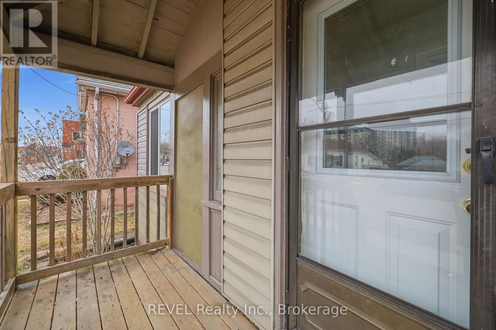 225 ROSS STREET Image 3