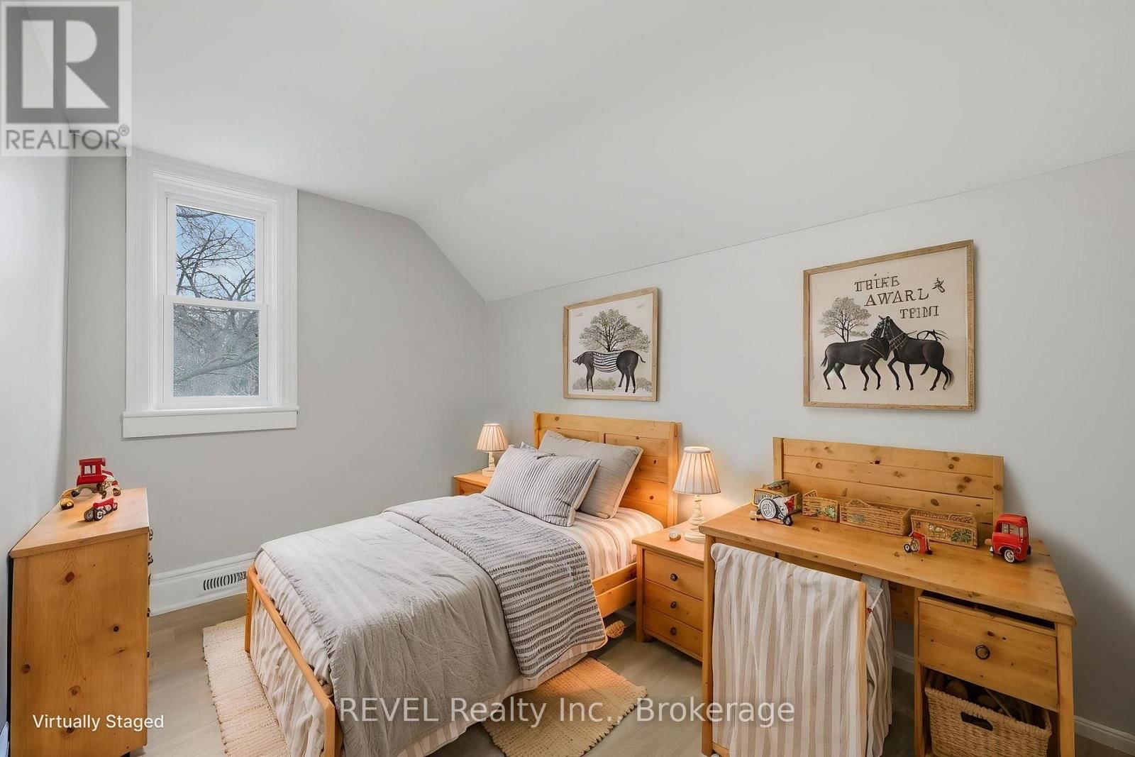 225 ROSS STREET Image 32