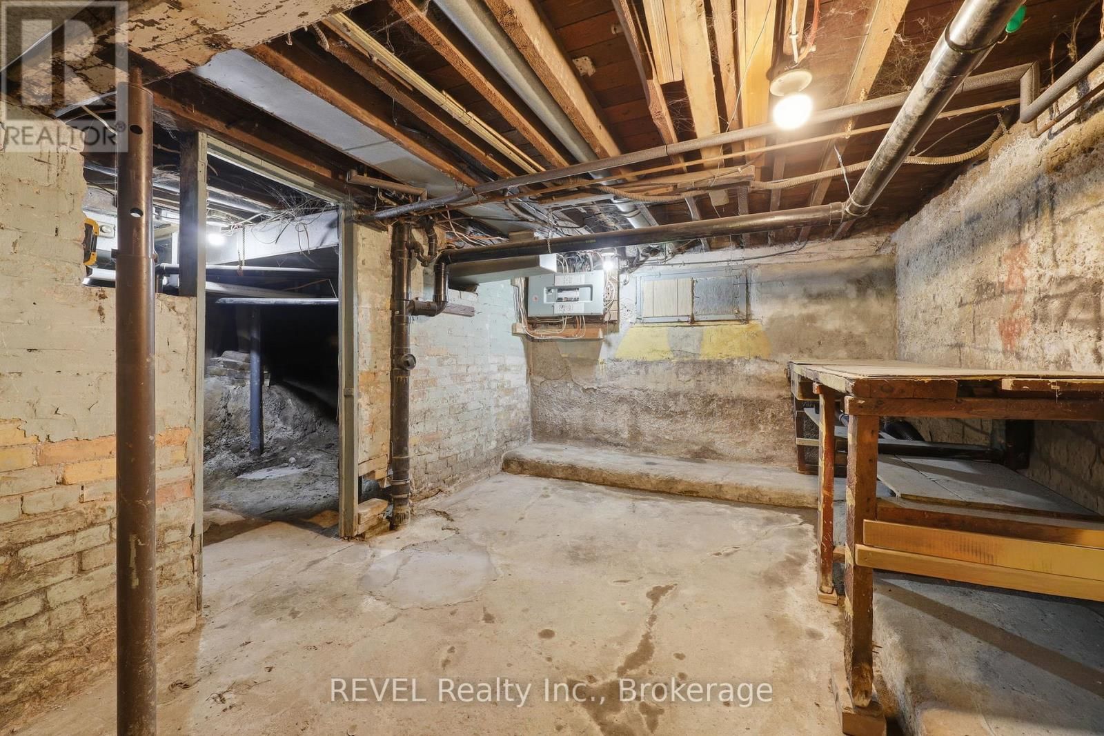 225 ROSS STREET Image 41