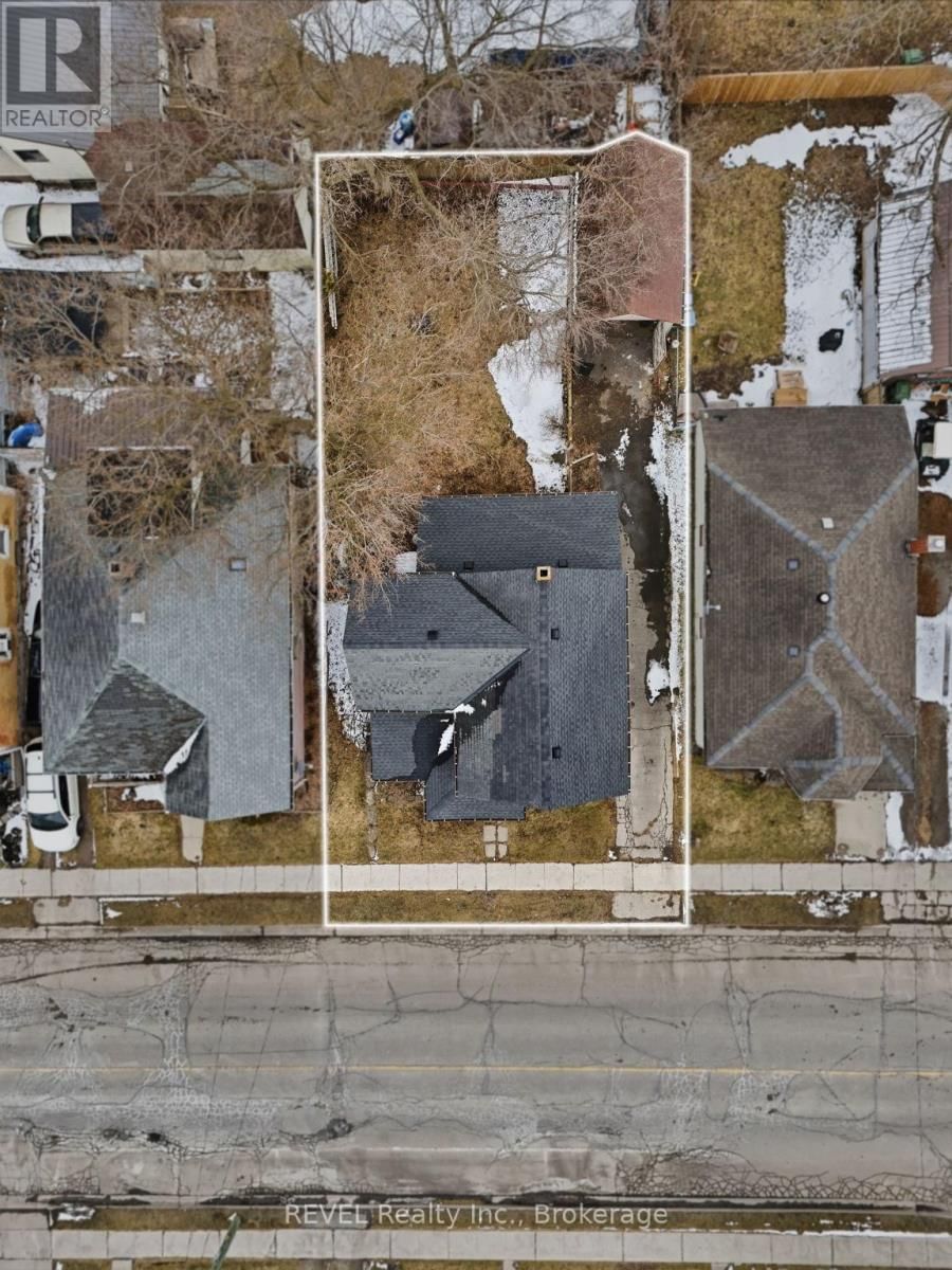 225 ROSS STREET Image 46