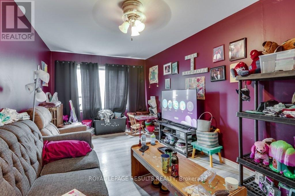 42 REDAN STREET Image 15