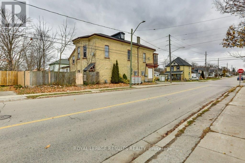 42 REDAN STREET Image 2