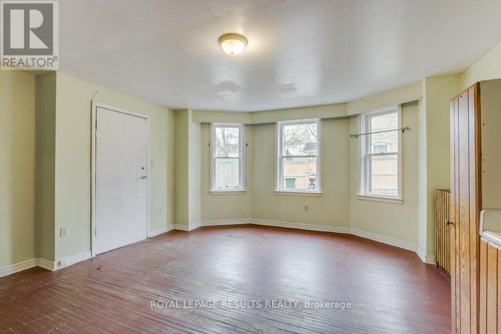 42 REDAN STREET Image 20