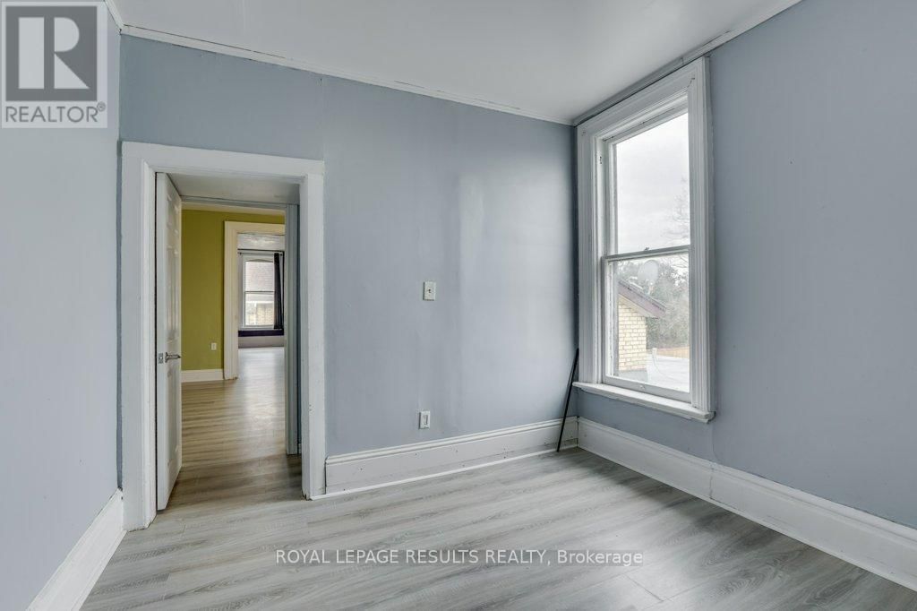 42 REDAN STREET Image 32