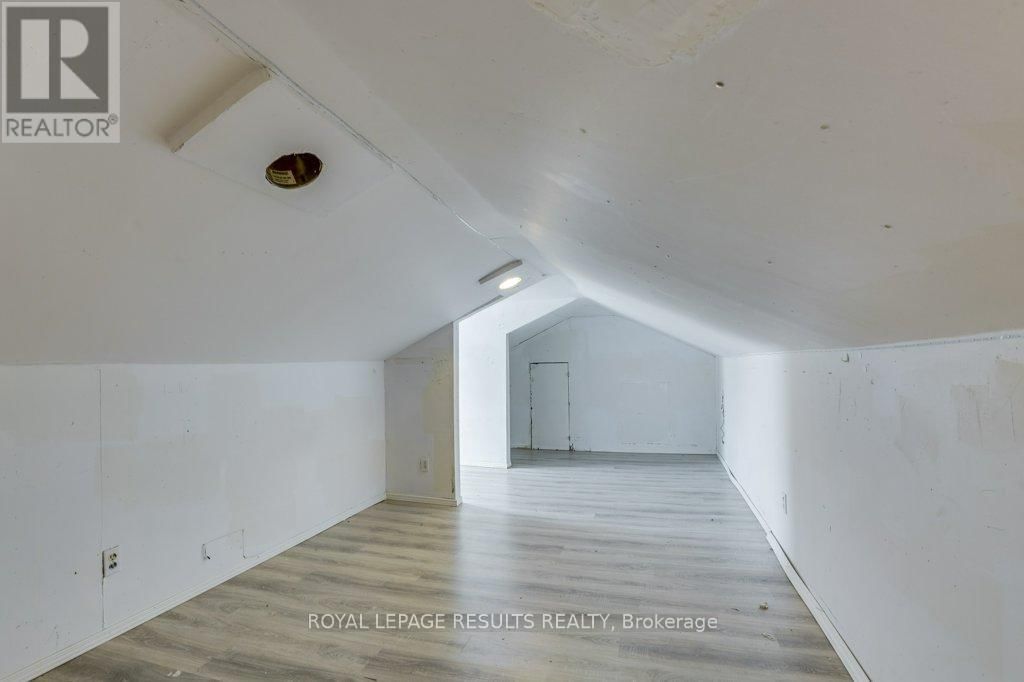 42 REDAN STREET Image 41