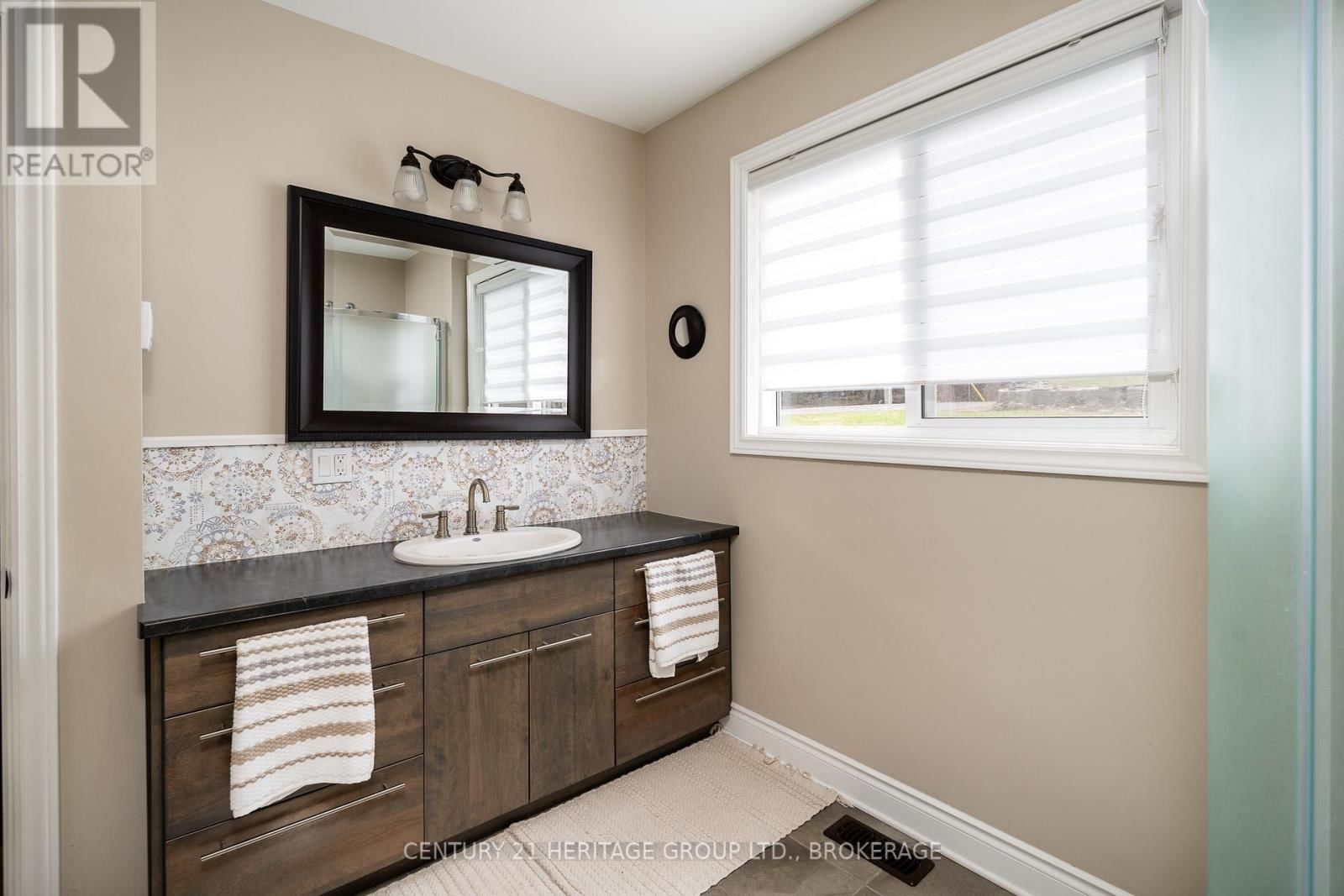 5064 CEDAR RIDGES ROAD Image 14