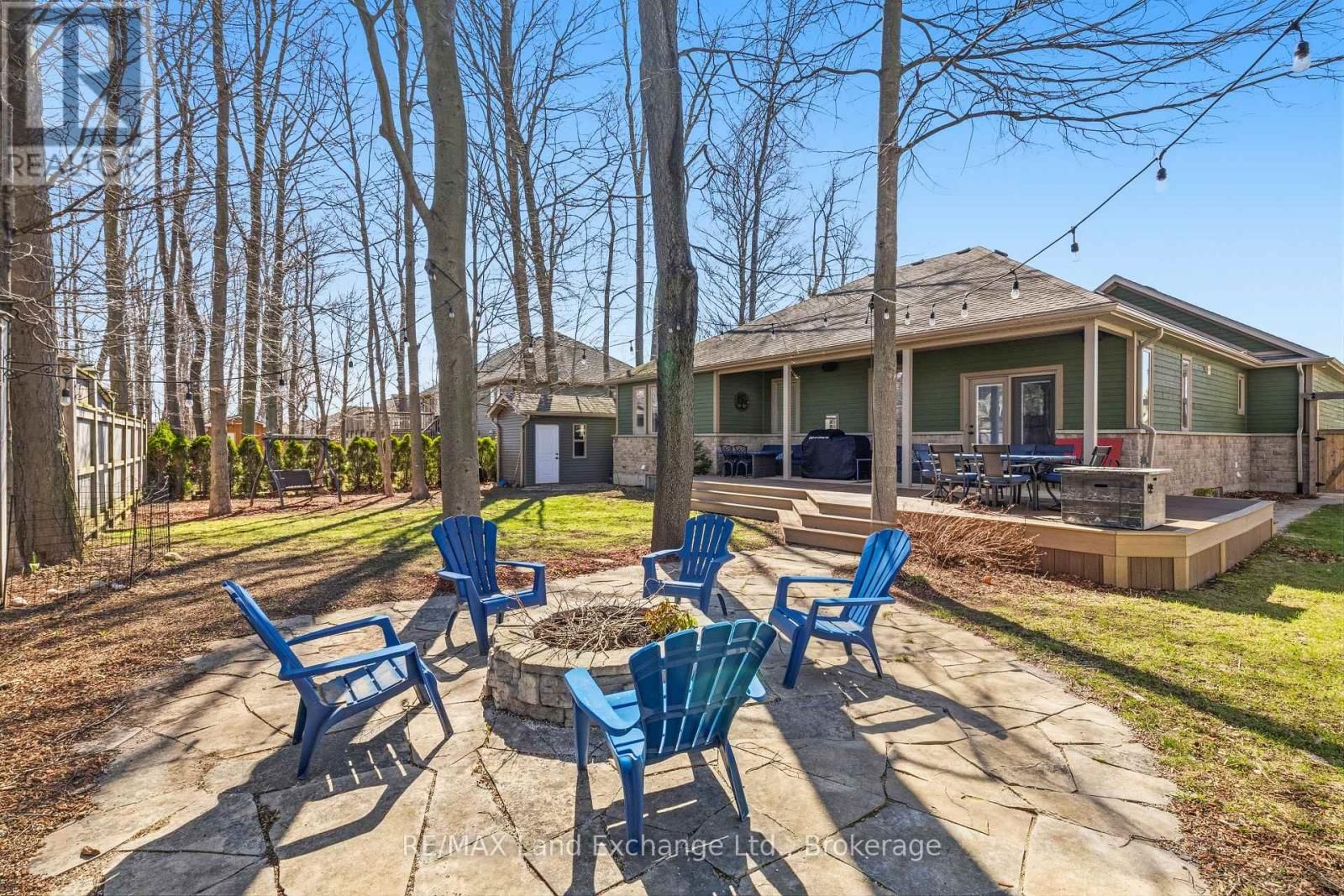 353 STICKEL STREET Image 32