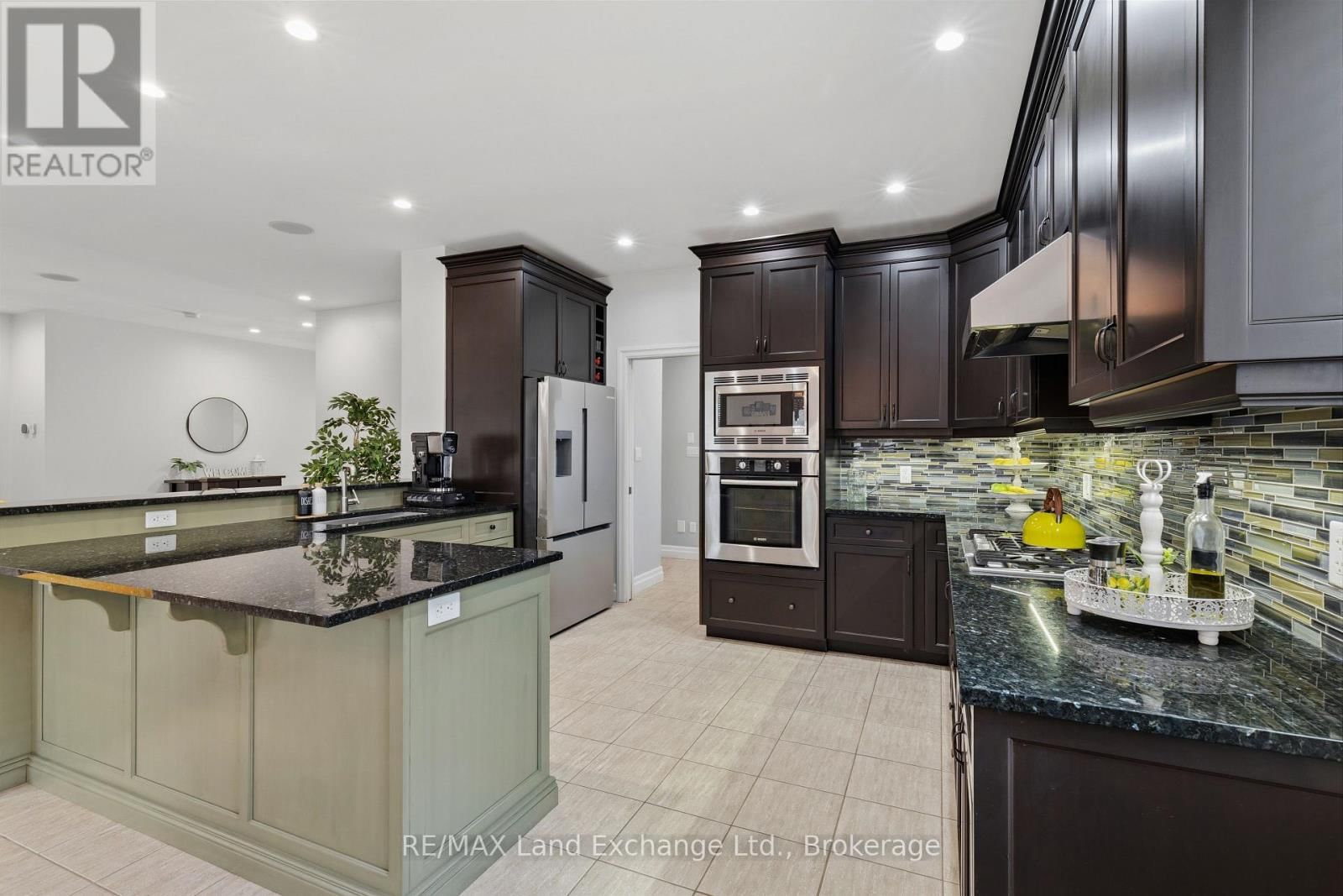 353 STICKEL STREET Image 8