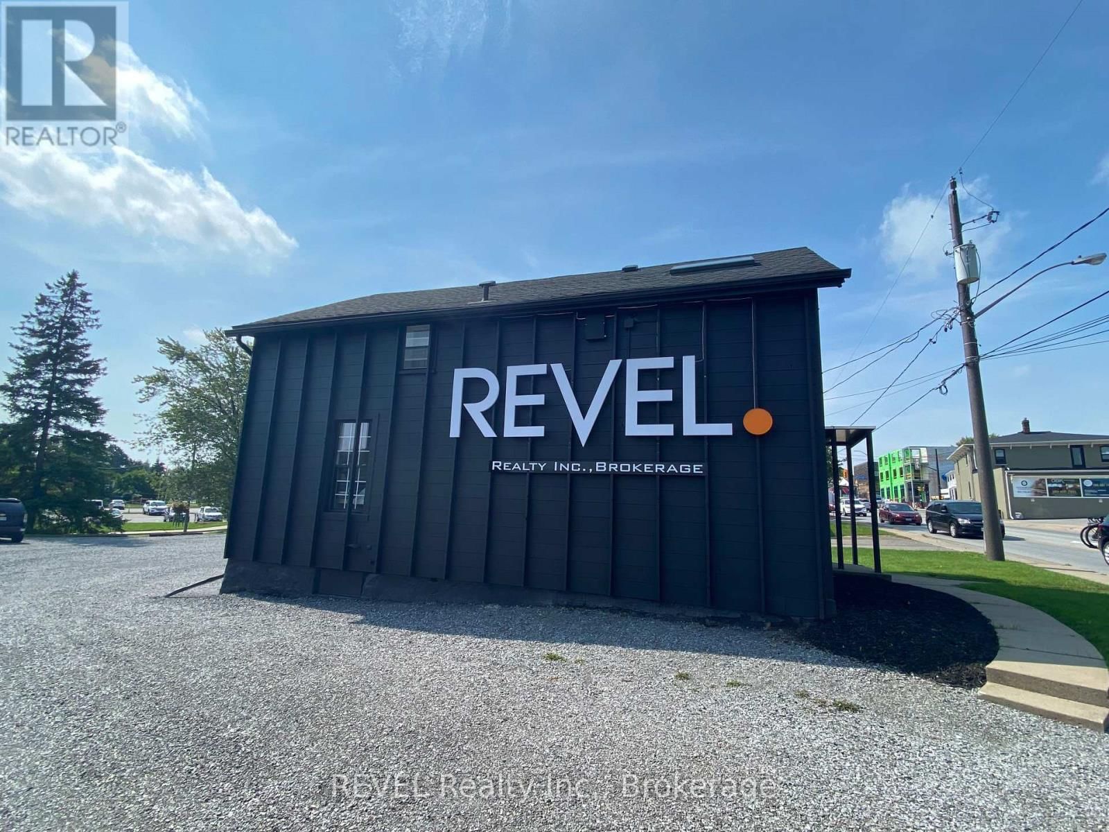 UPPER - 6 HWY 20 HIGHWAY EAST Image 2