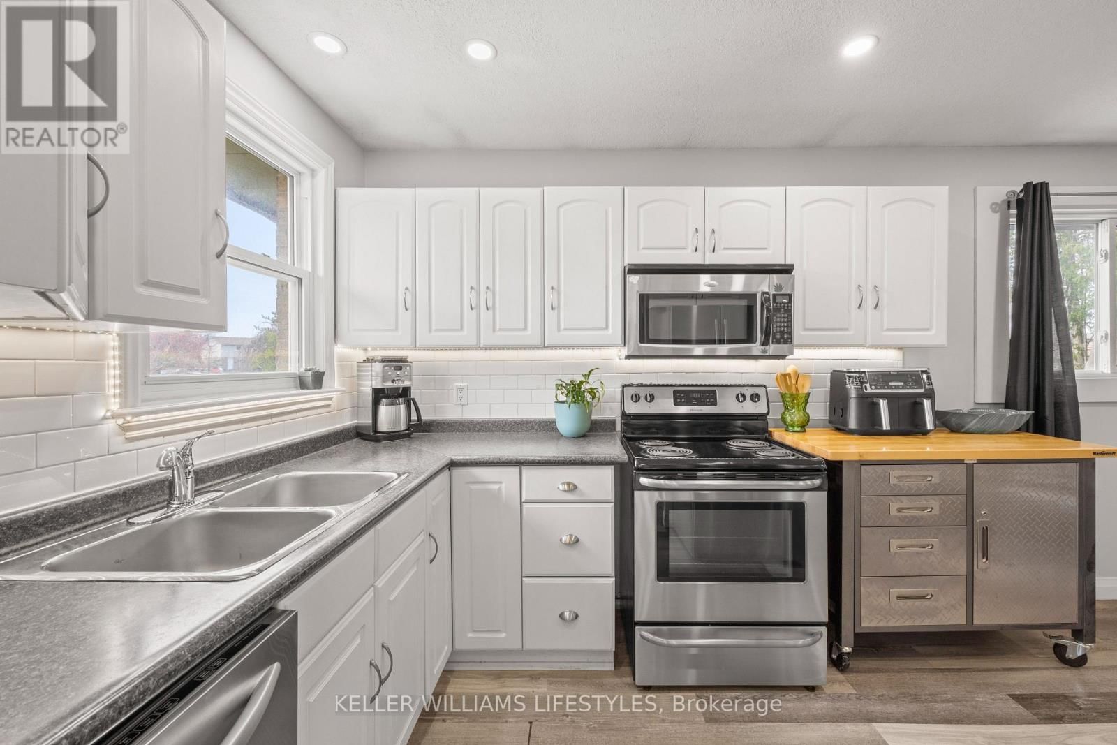 20 GATEWOOD CRESCENT Image 12