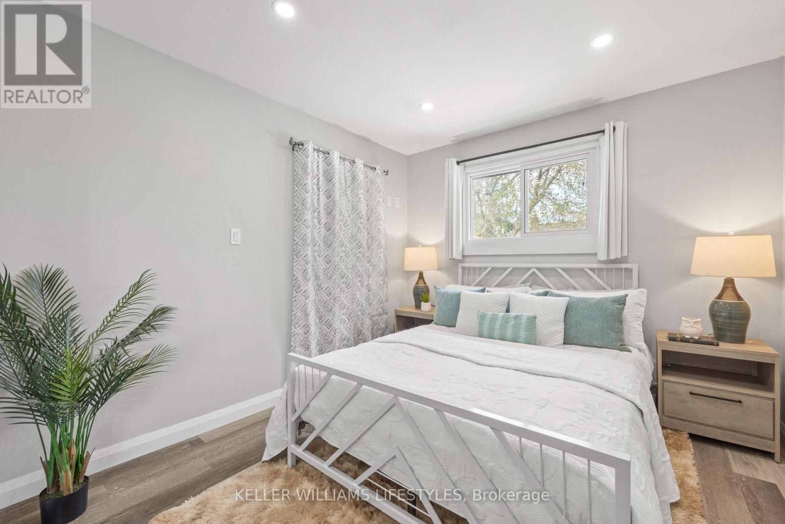 20 GATEWOOD CRESCENT Image 17