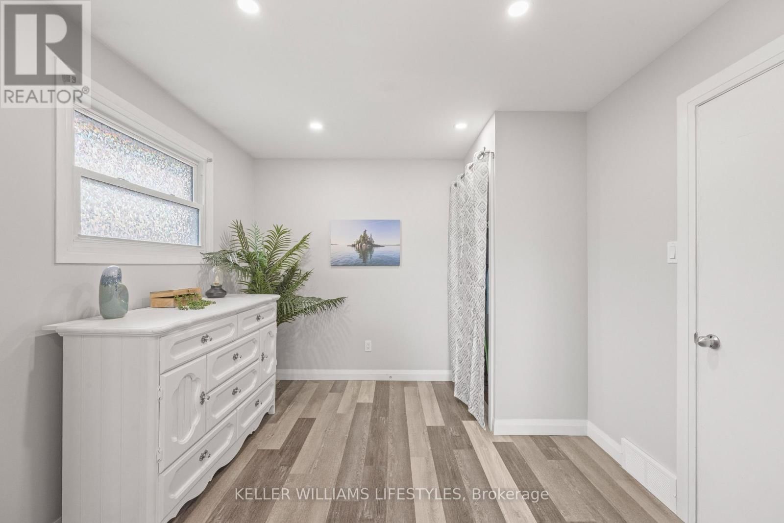 20 GATEWOOD CRESCENT Image 19