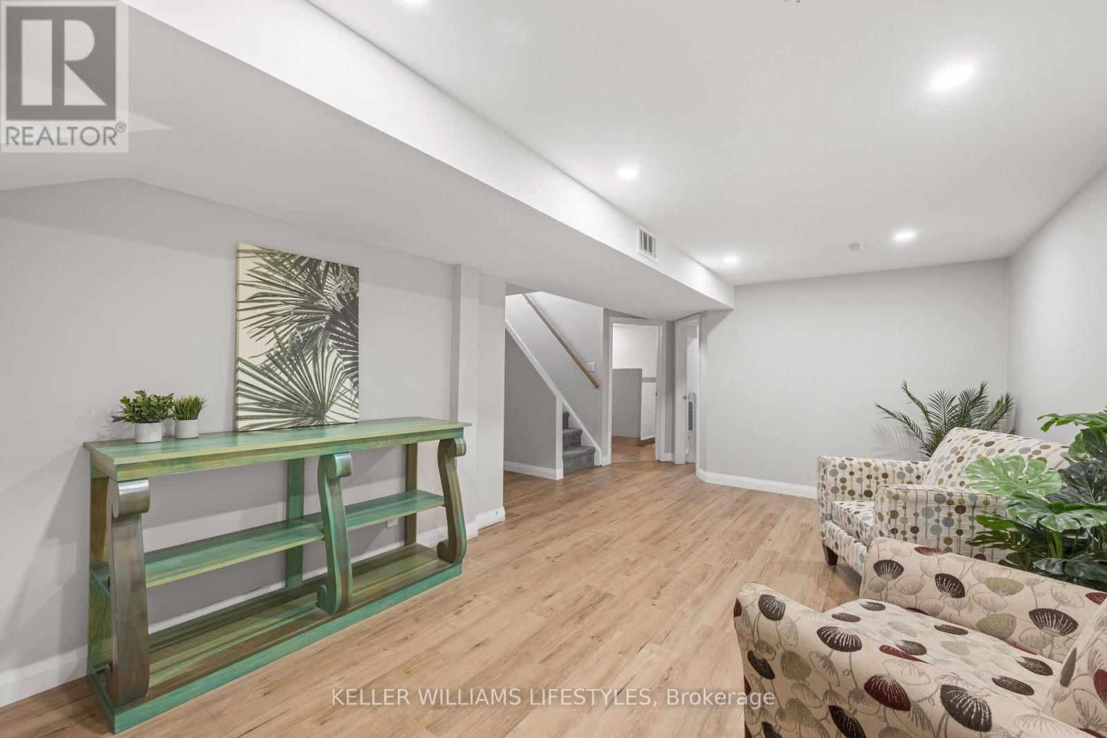 20 GATEWOOD CRESCENT Image 25