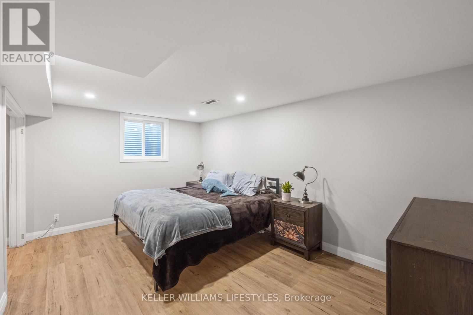 20 GATEWOOD CRESCENT Image 27