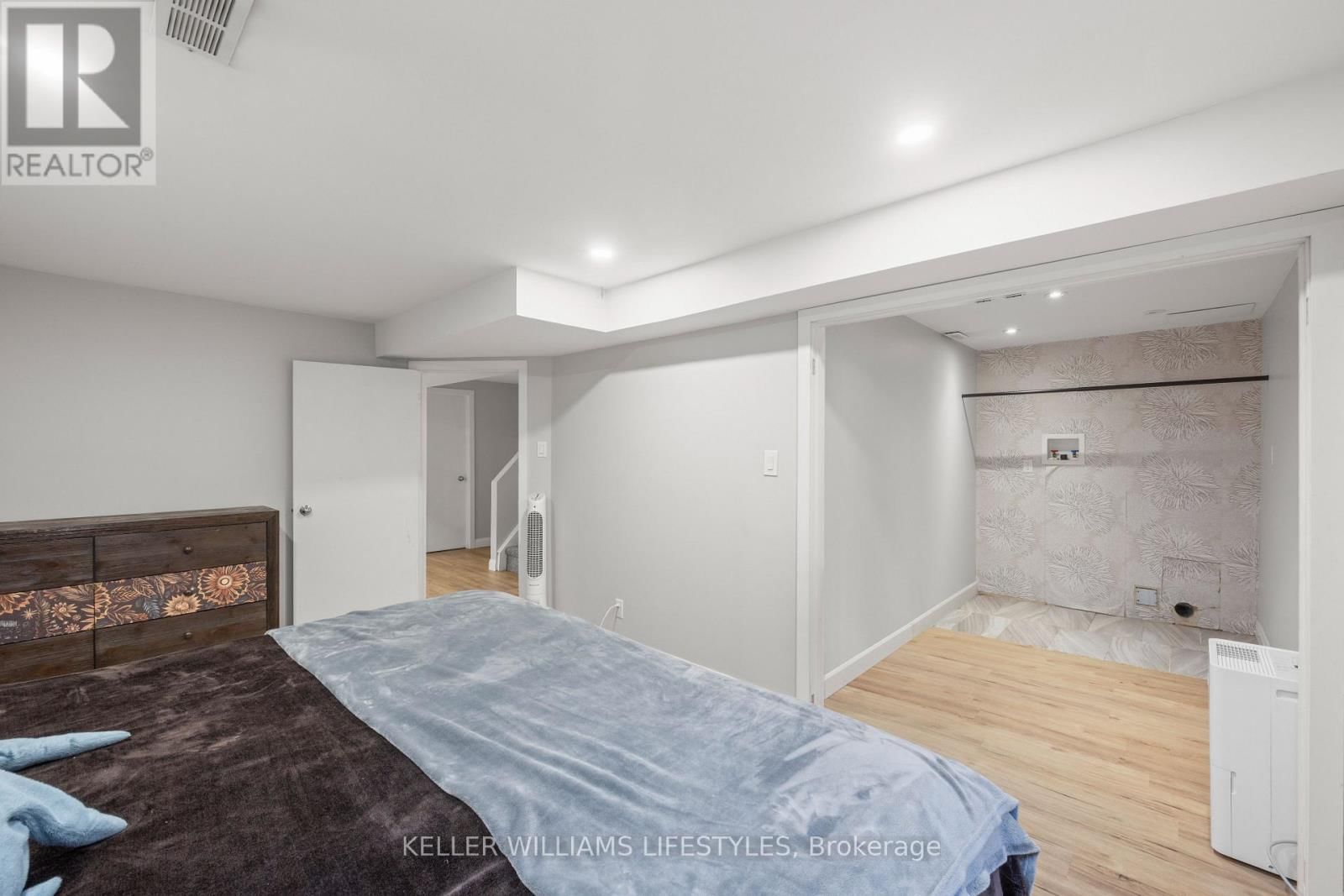 20 GATEWOOD CRESCENT Image 29