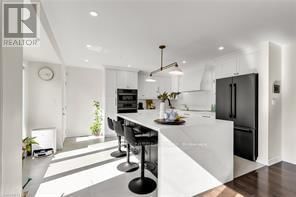 31 PEER COURT Image 13