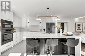 31 PEER COURT Image 14