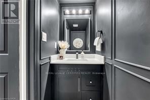 31 PEER COURT Image 18