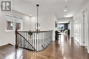 31 PEER COURT Image 21