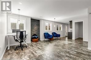 31 PEER COURT Image 38