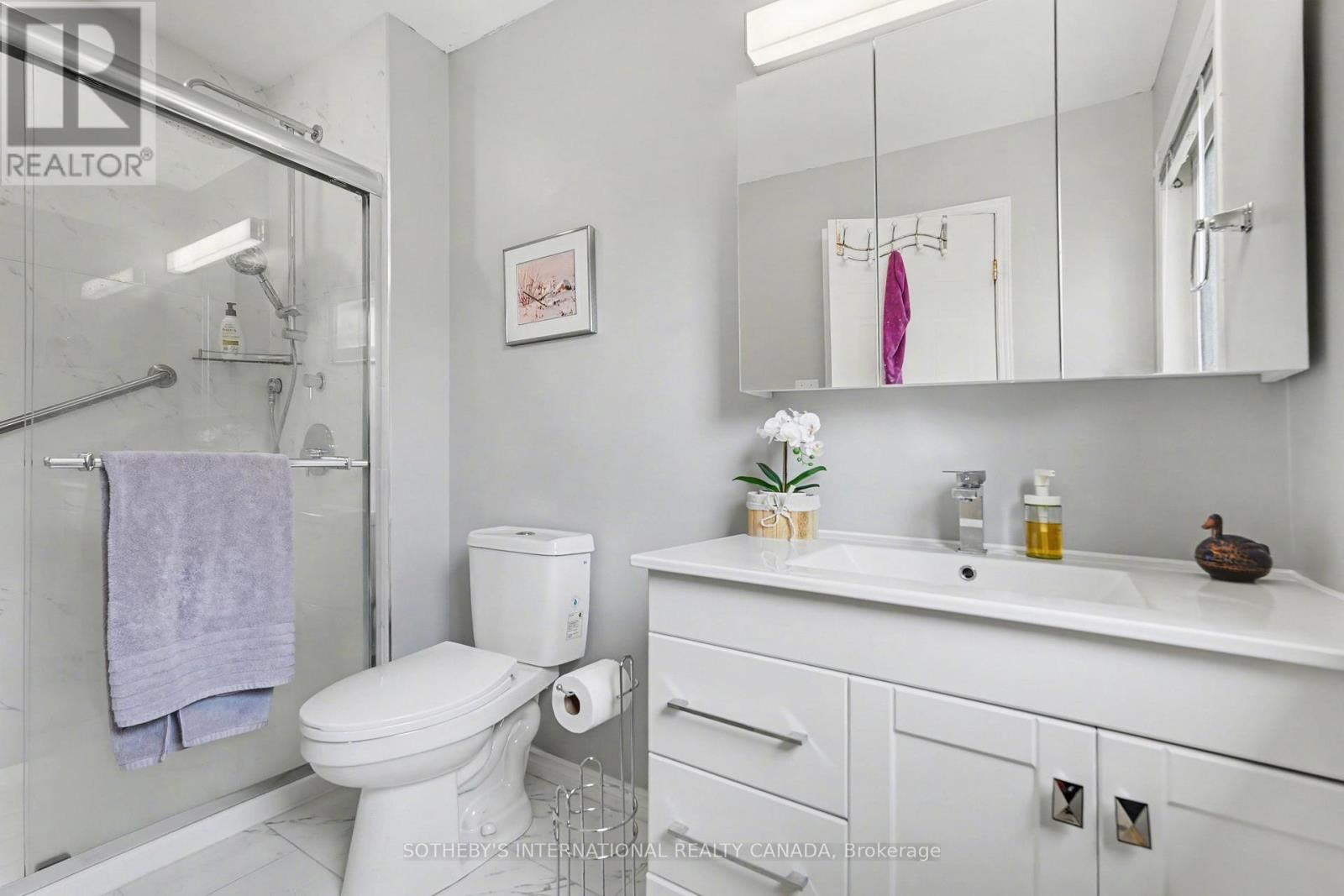 55 CHANTILLY GATE Image 15