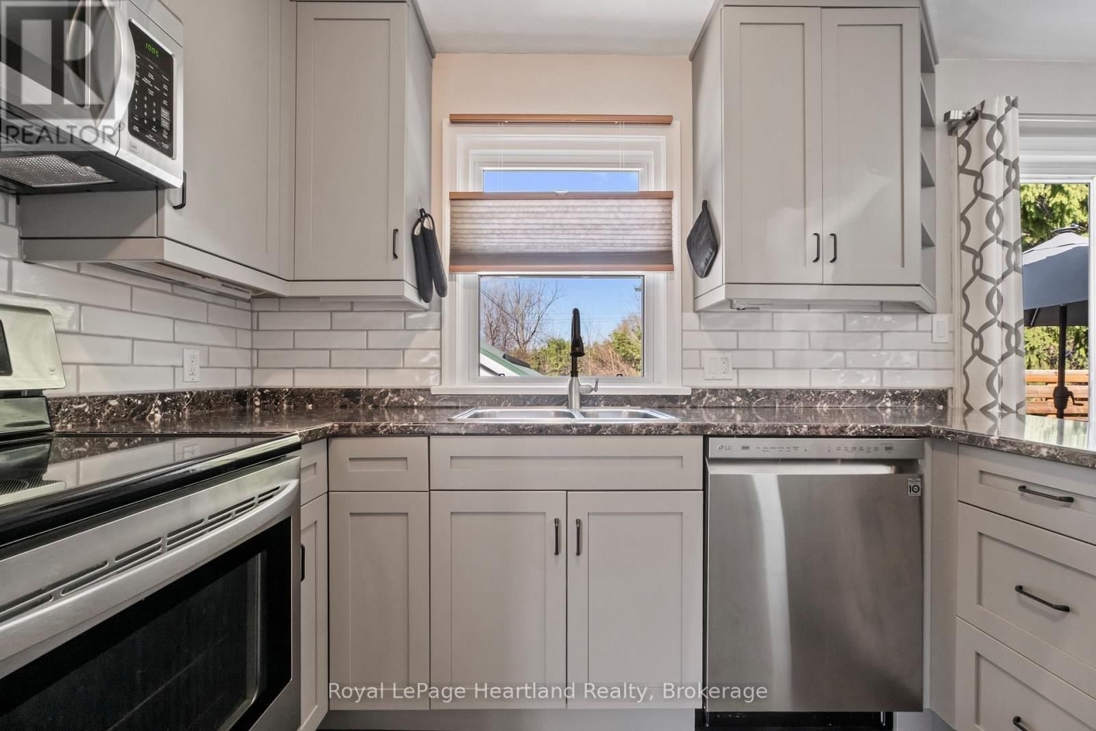 117 ANDREW STREET Image 13