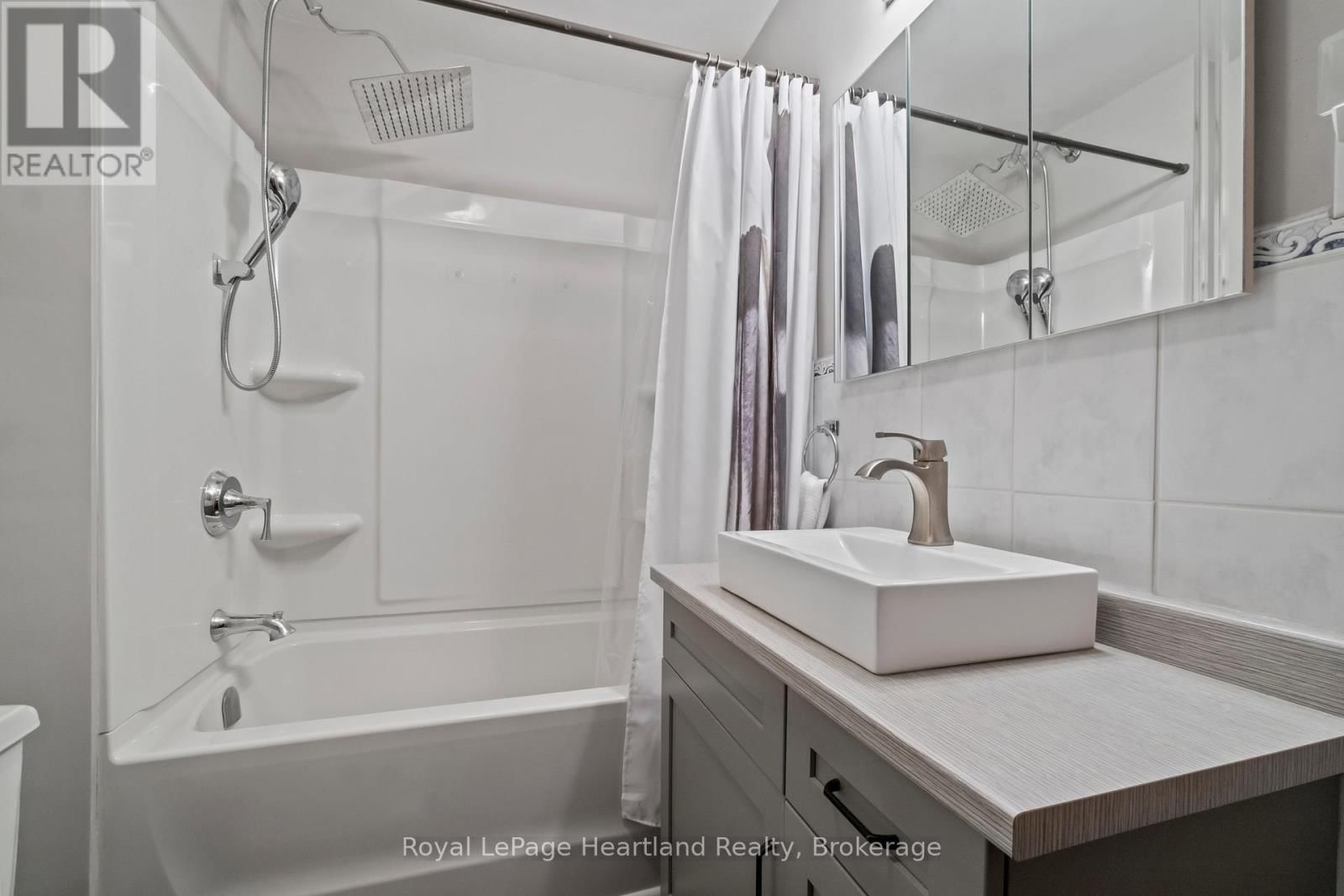 117 ANDREW STREET Image 24