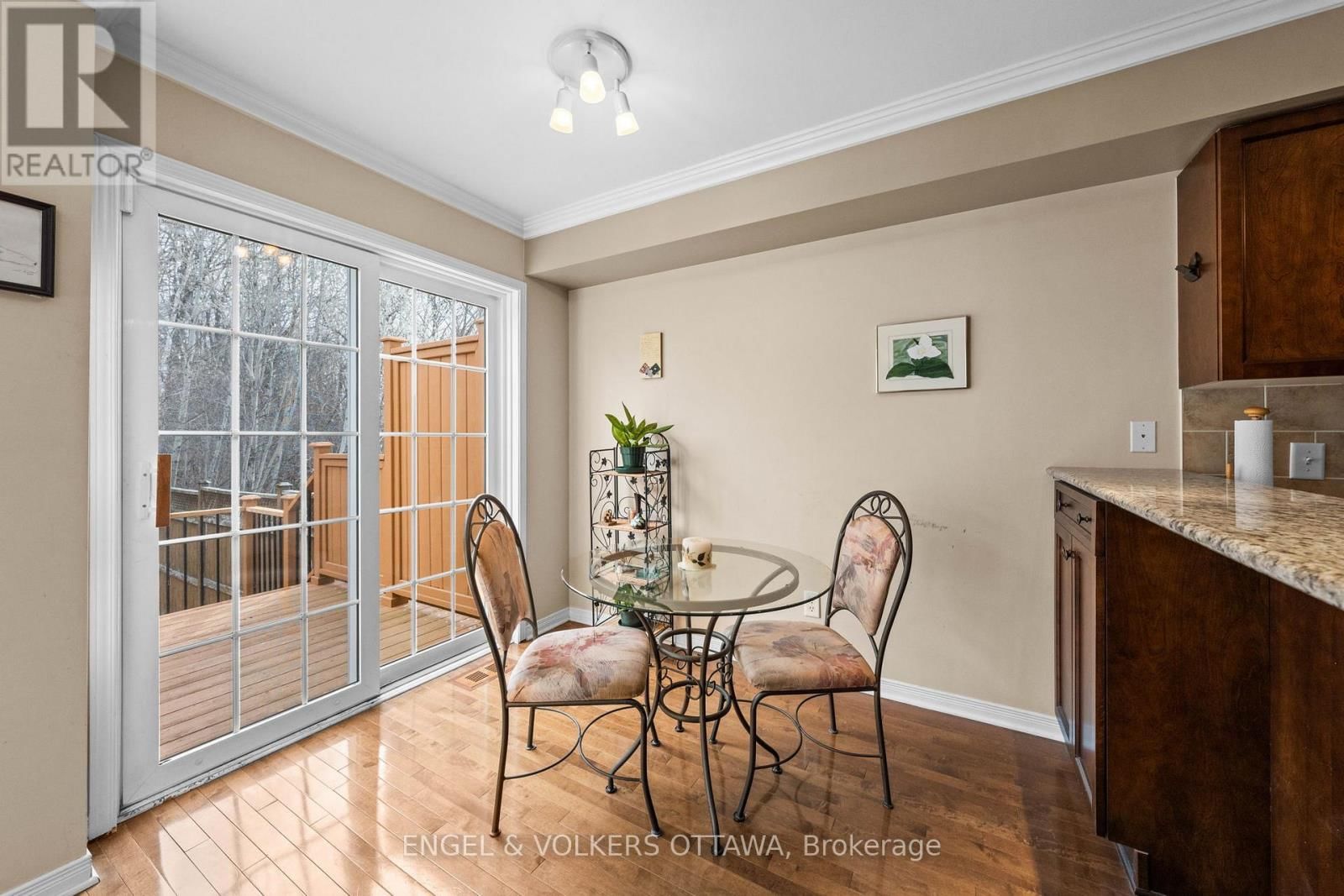 25 GOLDTHORPE PRIVATE Image 8