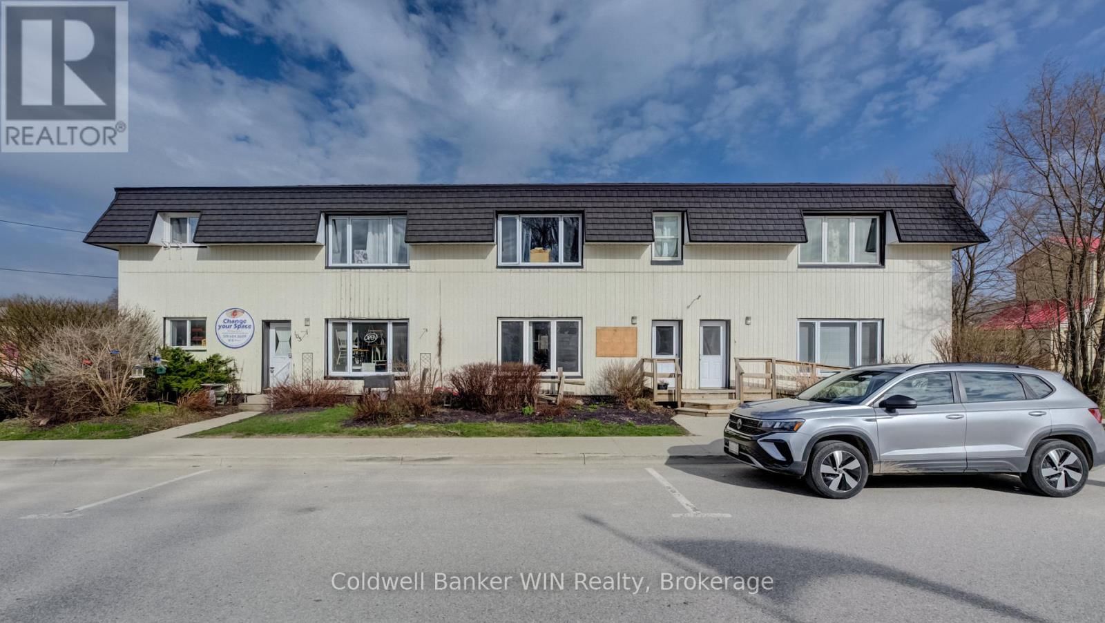 7 - 165 KING STREET WEST Image 2