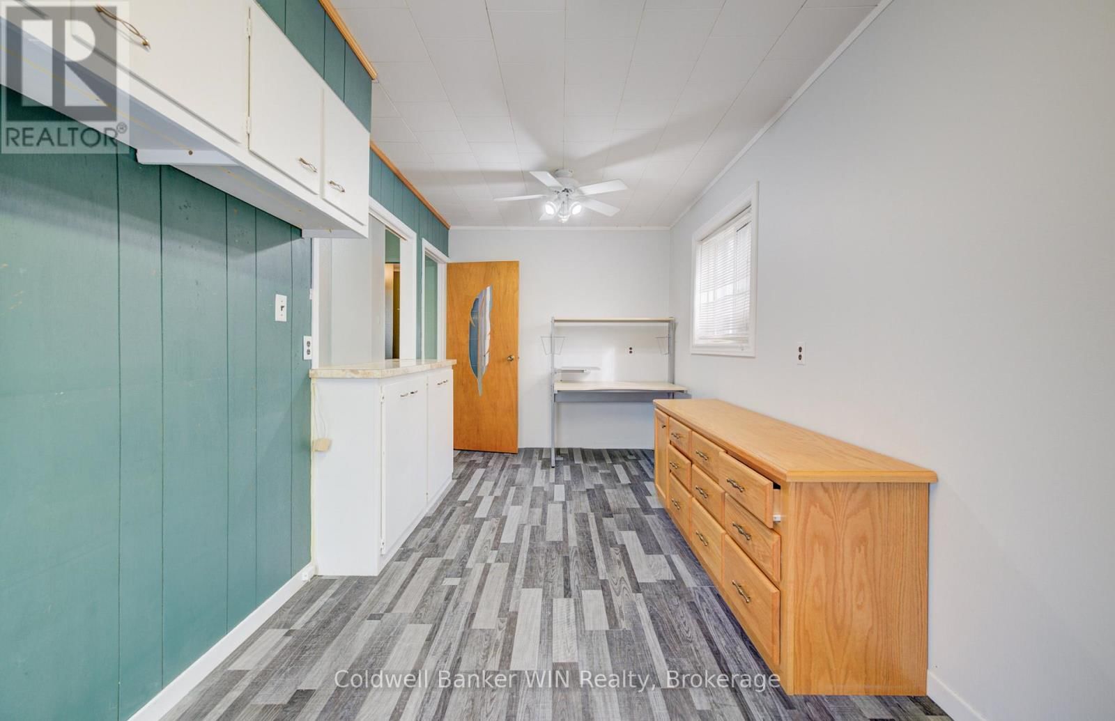 7 - 165 KING STREET WEST Image 8