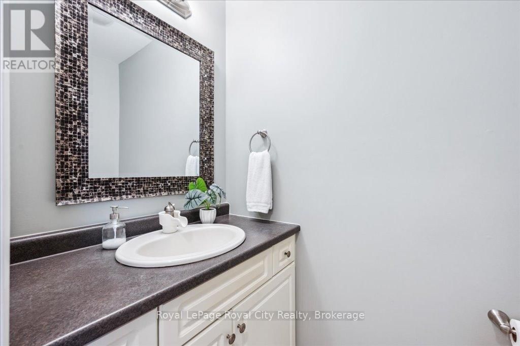 67 GREY OAK DRIVE Image 20