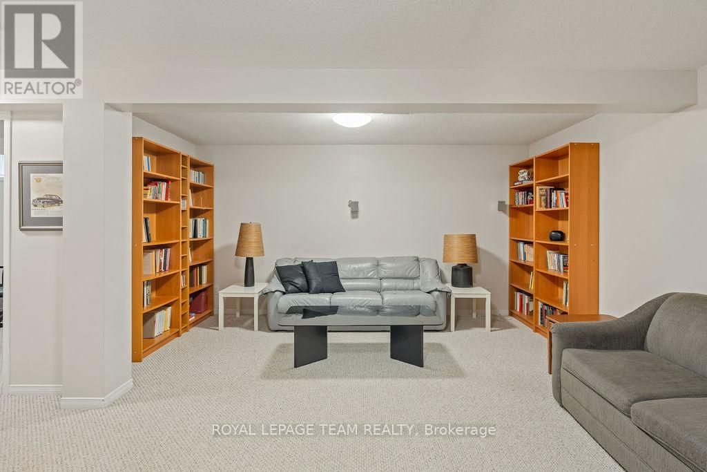 20 MORENZ TERRACE Image 32