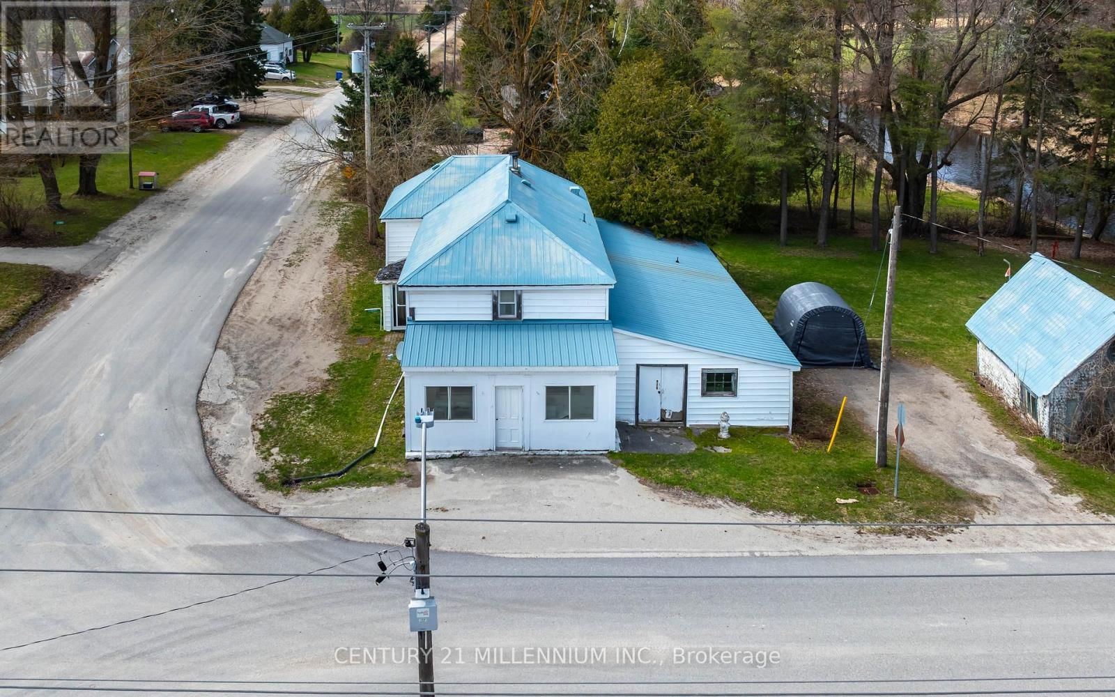 078001 7TH LINE Image 11