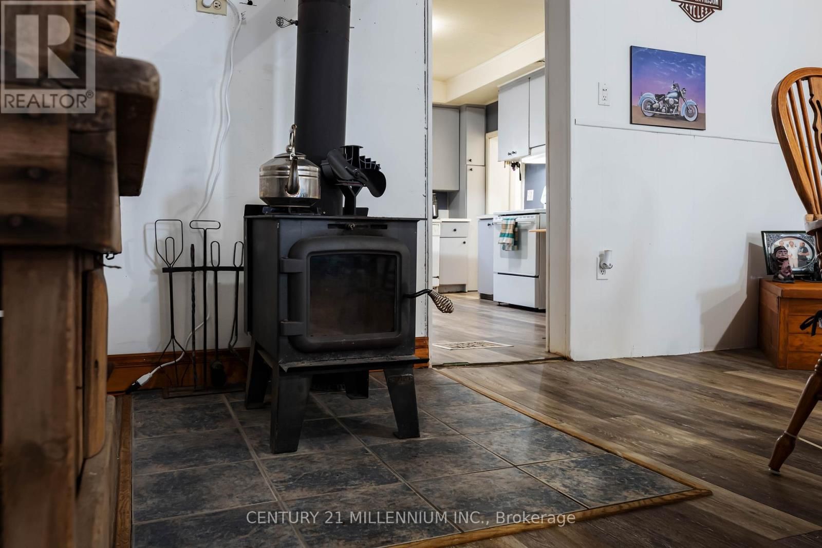 078001 7TH LINE Image 18