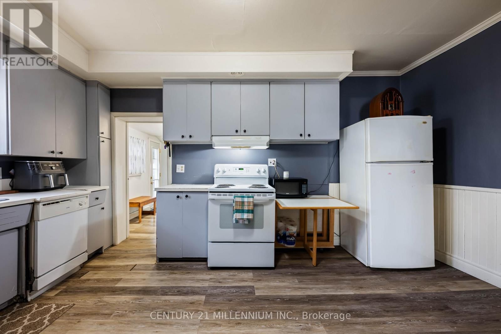 078001 7TH LINE Image 21