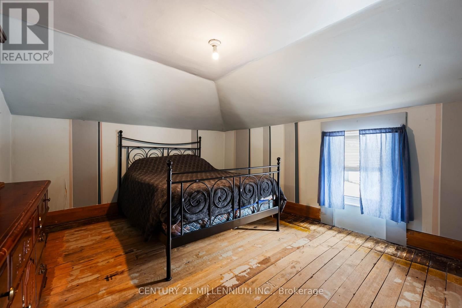 078001 7TH LINE Image 27