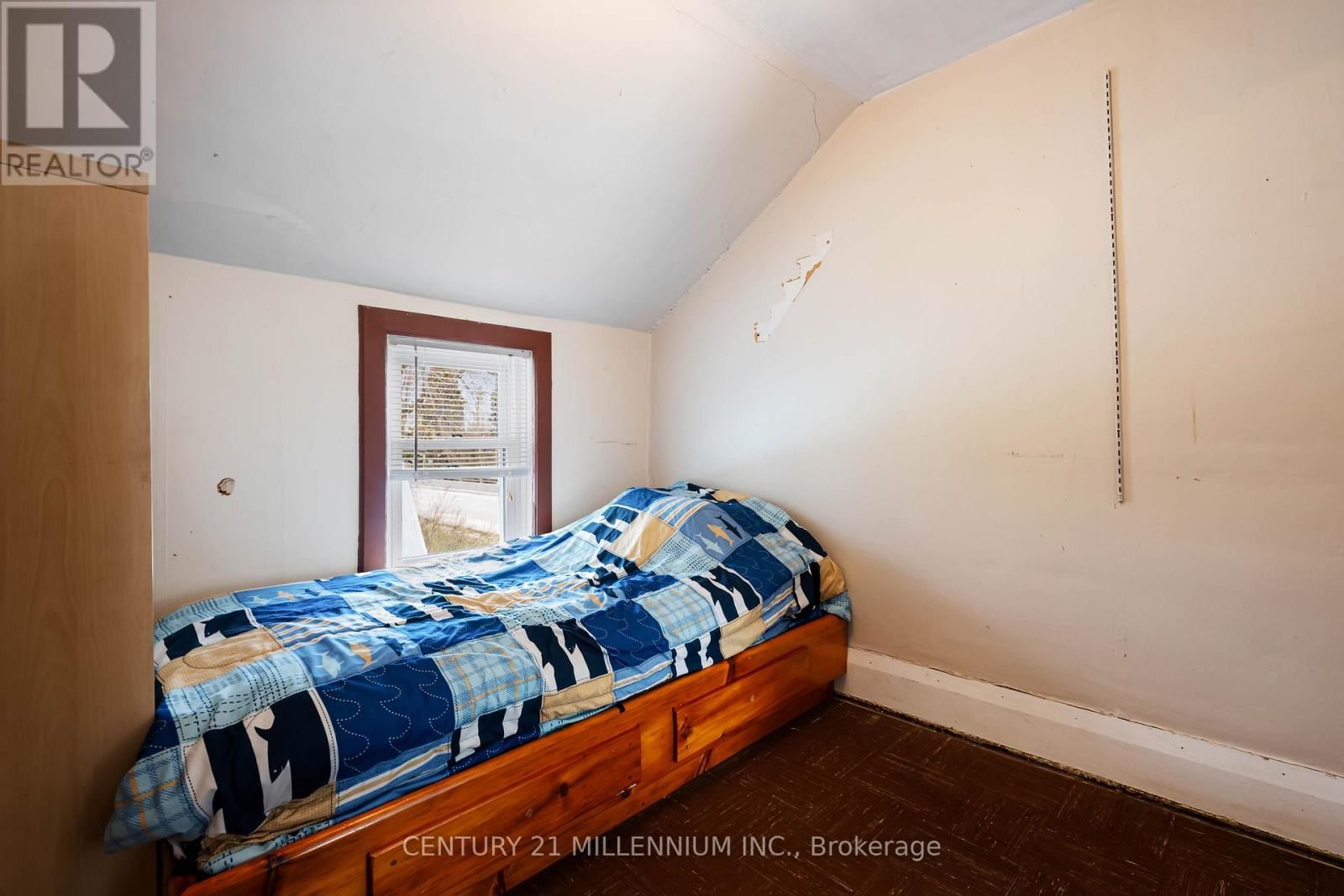 078001 7TH LINE Image 29