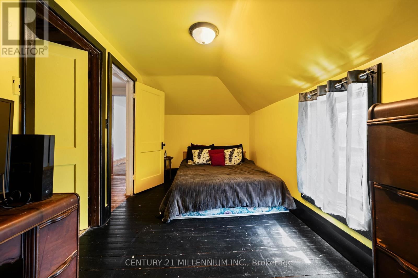 078001 7TH LINE Image 33