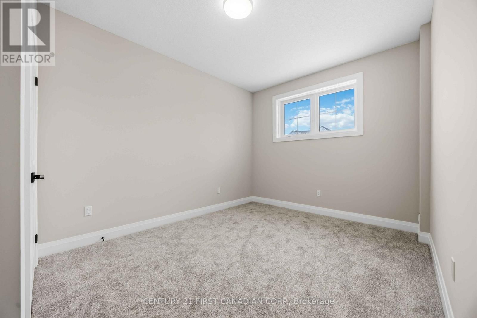 639 KETTER WAY Image 15