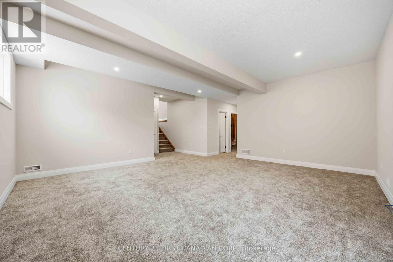 639 KETTER WAY Image 29