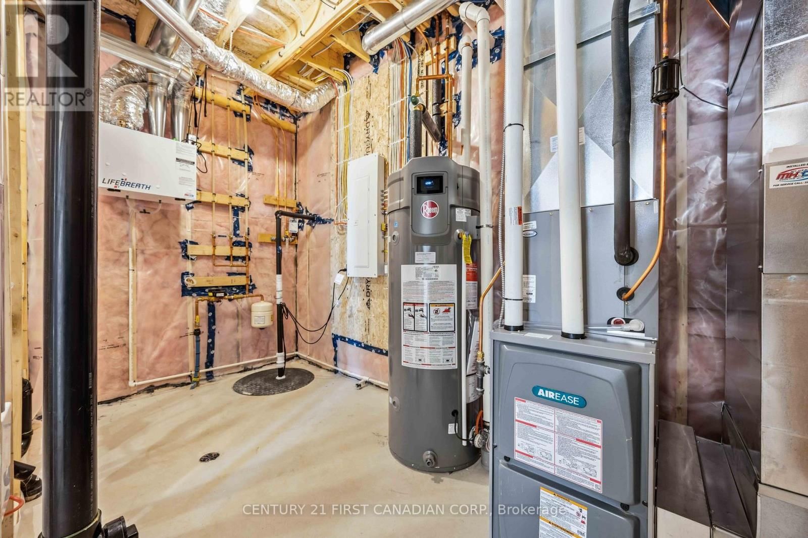 639 KETTER WAY Image 32