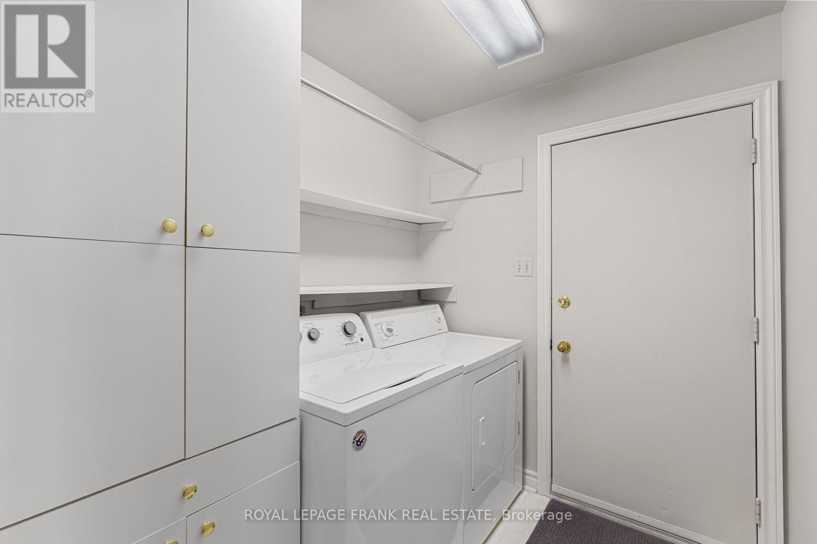 2 HILLVIEW DRIVE Image 22