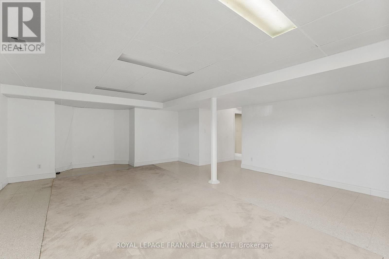 2 HILLVIEW DRIVE Image 27