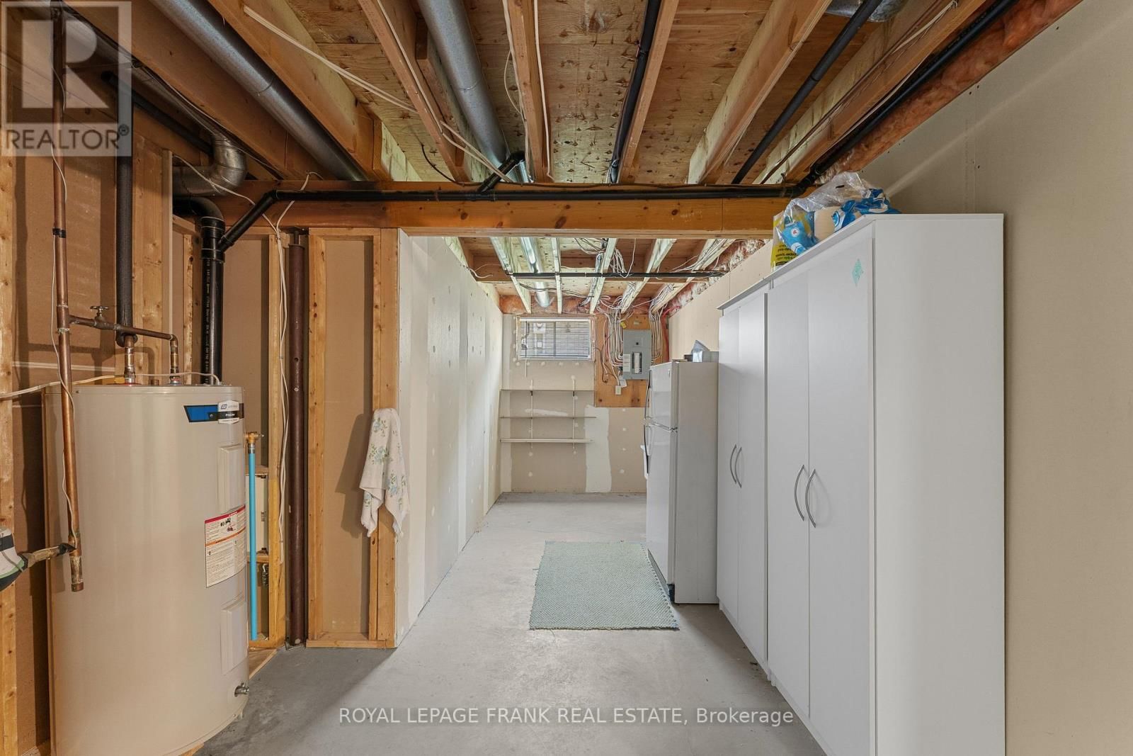 2 HILLVIEW DRIVE Image 30