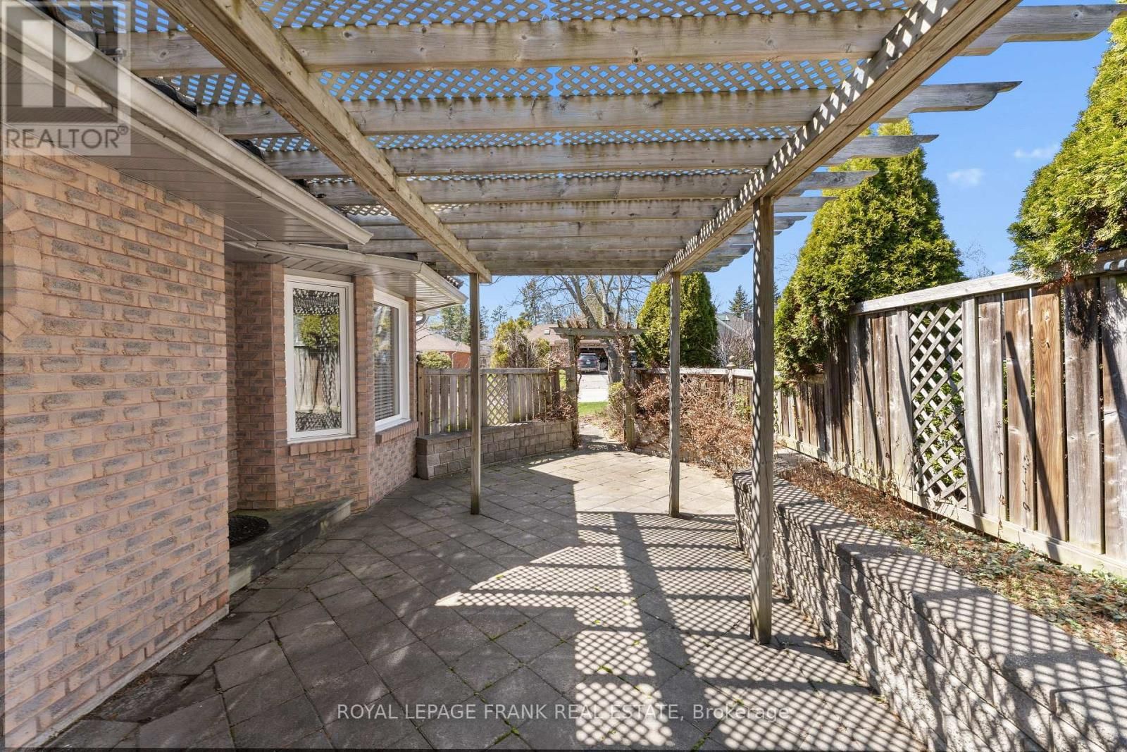 2 HILLVIEW DRIVE Image 34