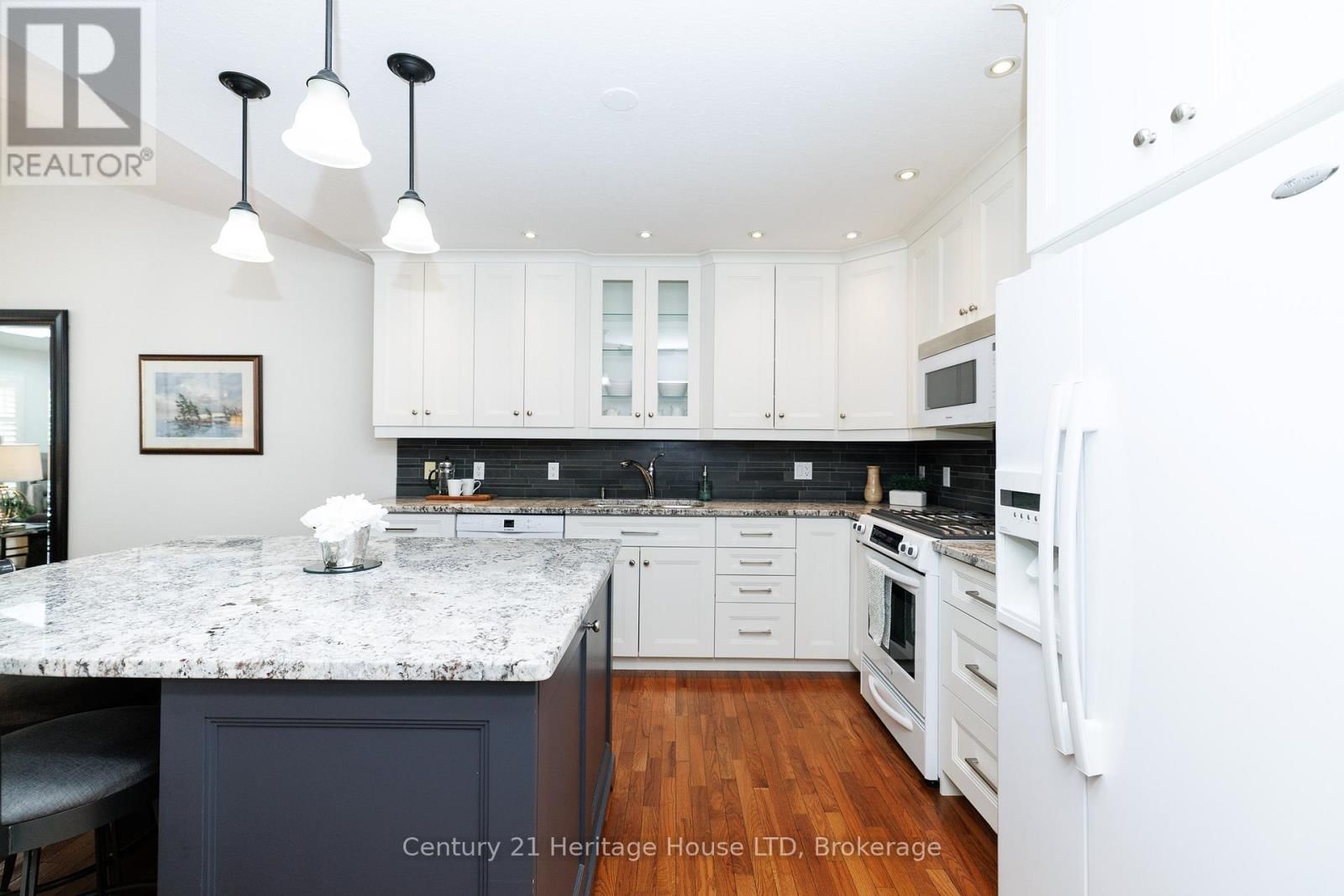 4 - 1439 NIAGARA STONE ROAD Image 12