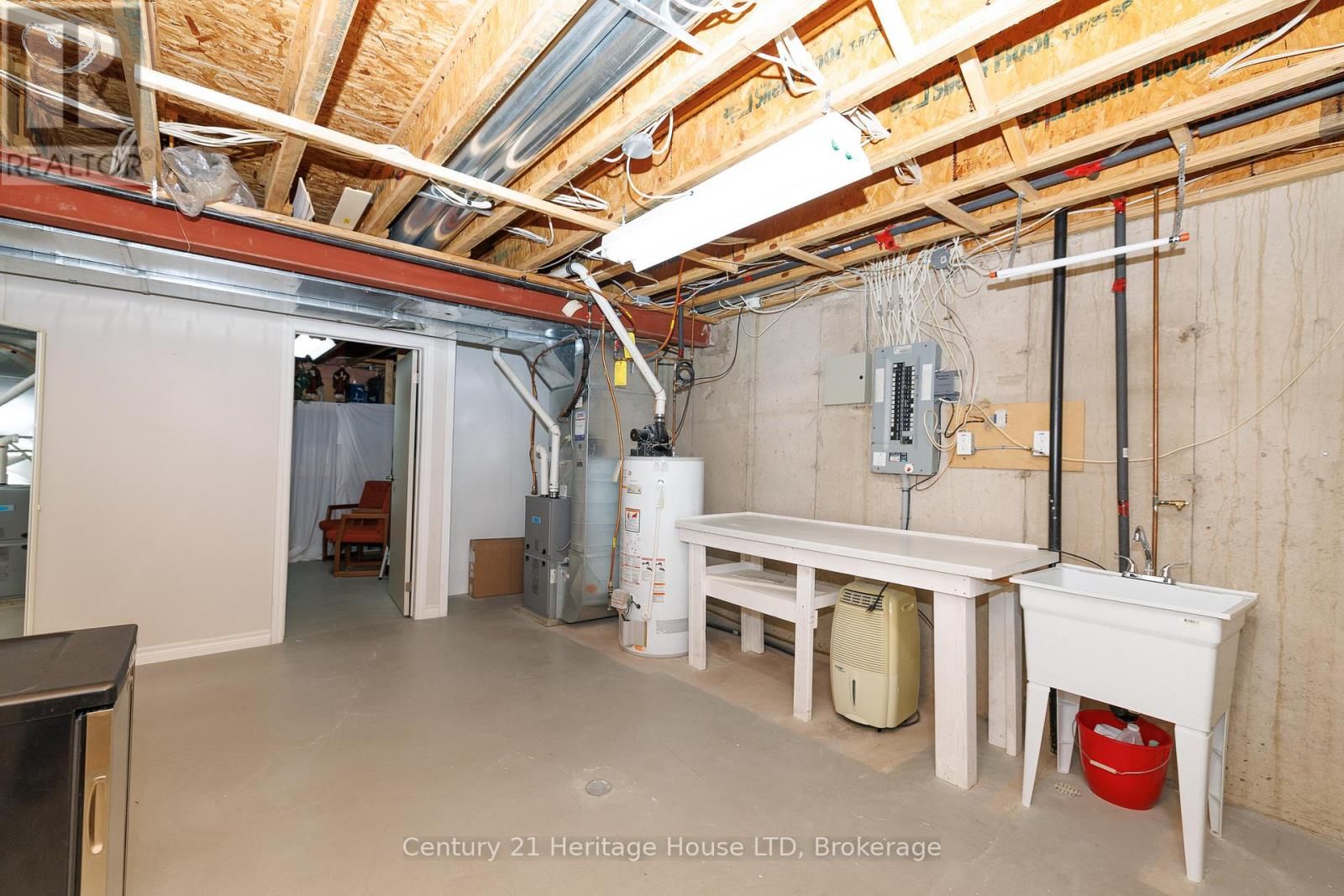 4 - 1439 NIAGARA STONE ROAD Image 31