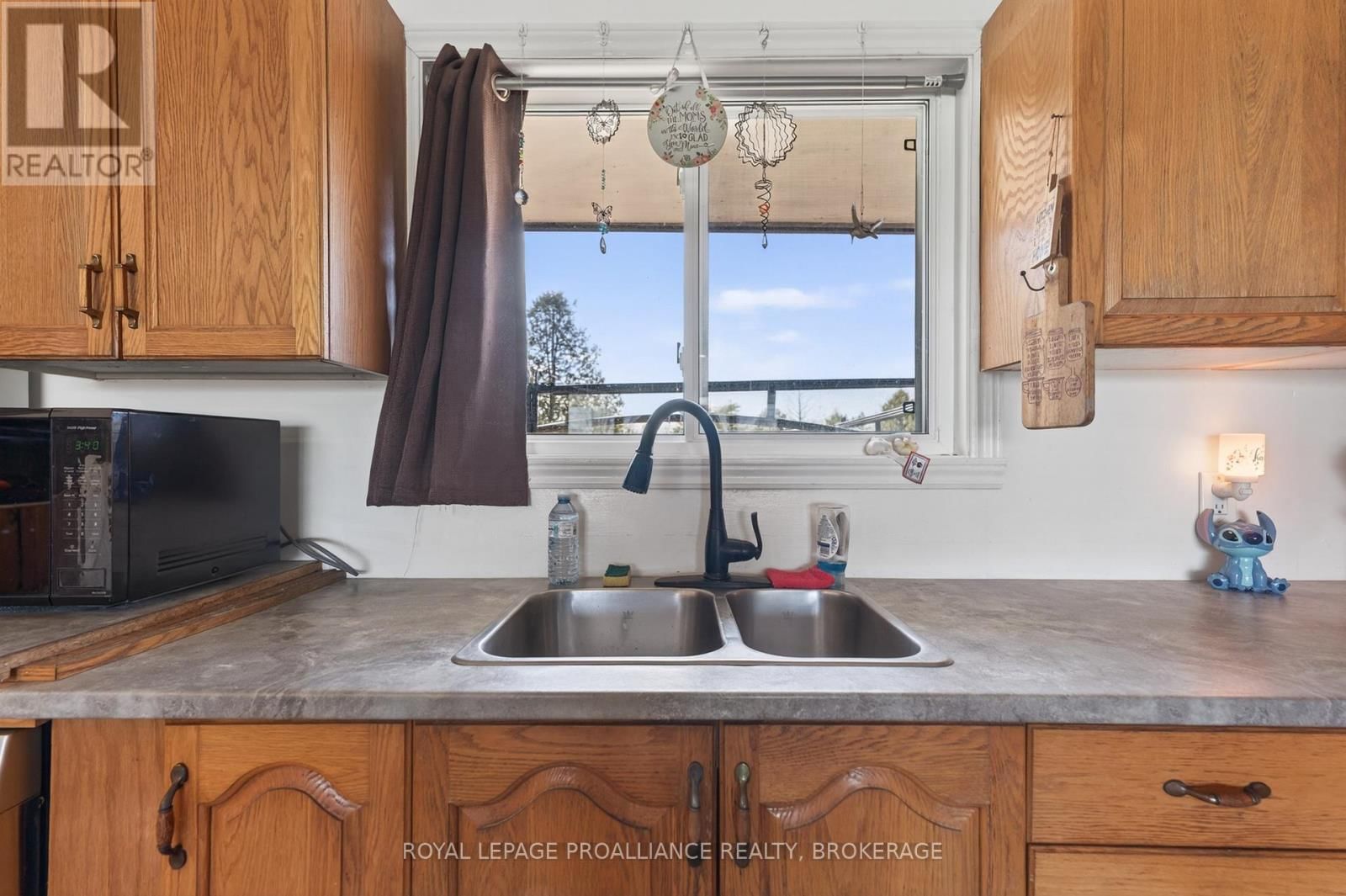 2499 PERTH ROAD Image 12